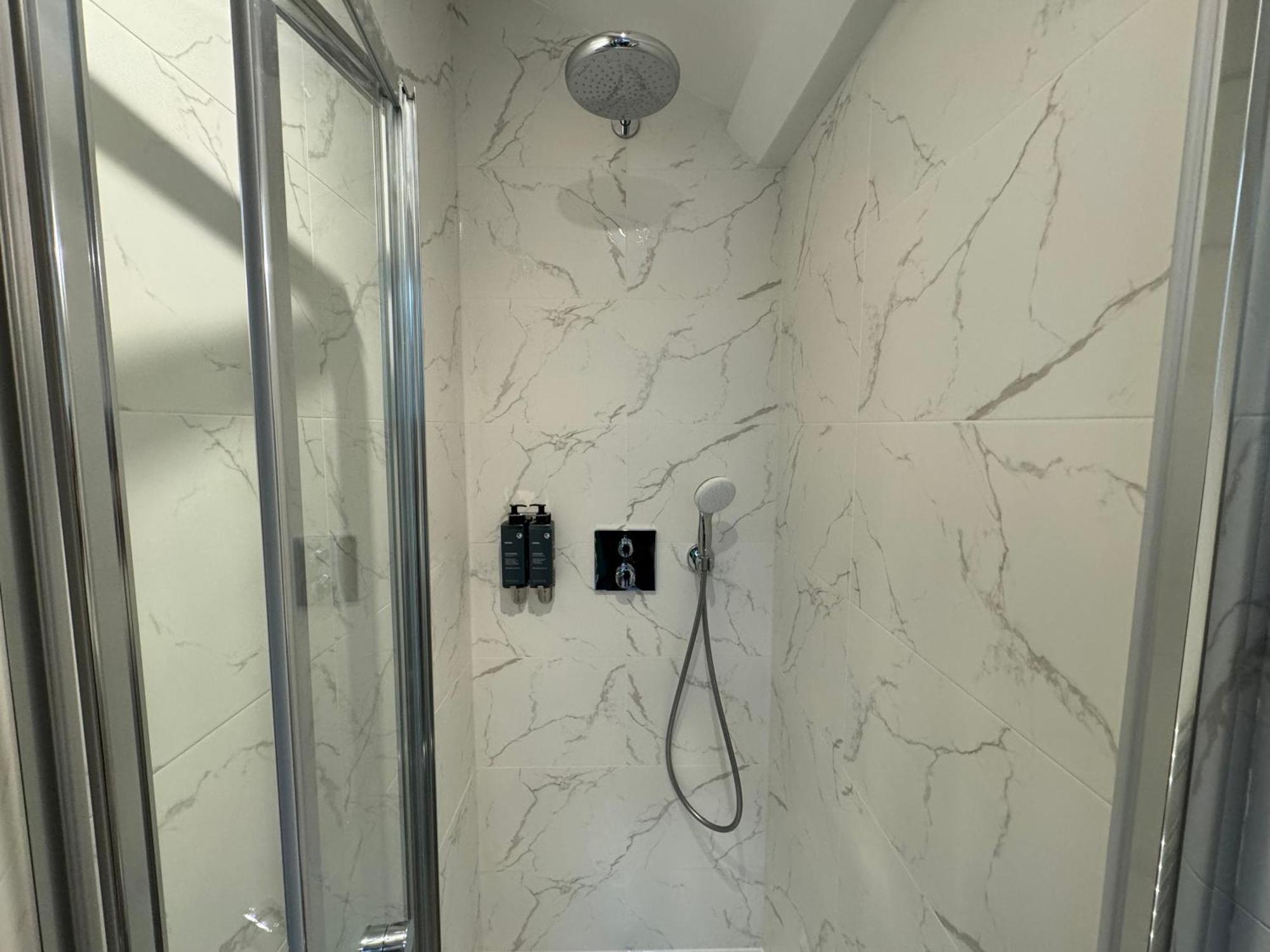 Southgate Luxury Apartments Elland Kültér fotó