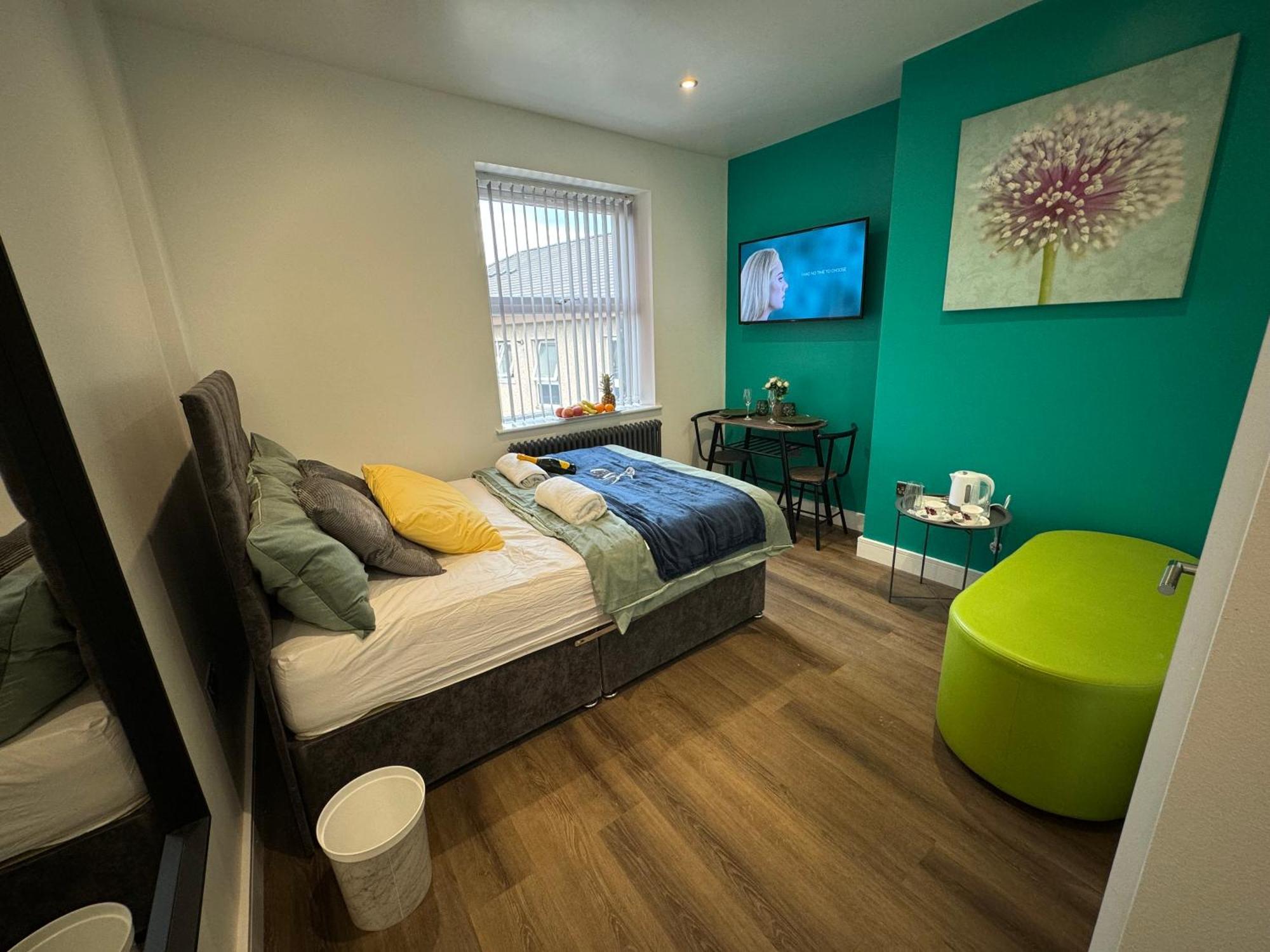 Southgate Luxury Apartments Elland Kültér fotó