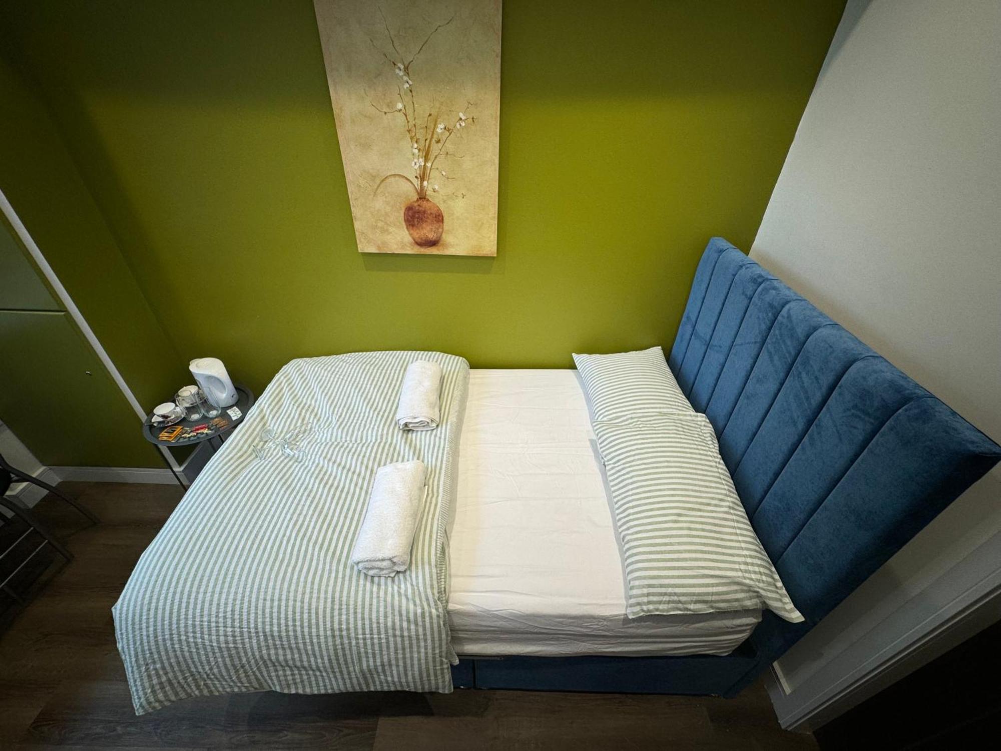 Southgate Luxury Apartments Elland Kültér fotó
