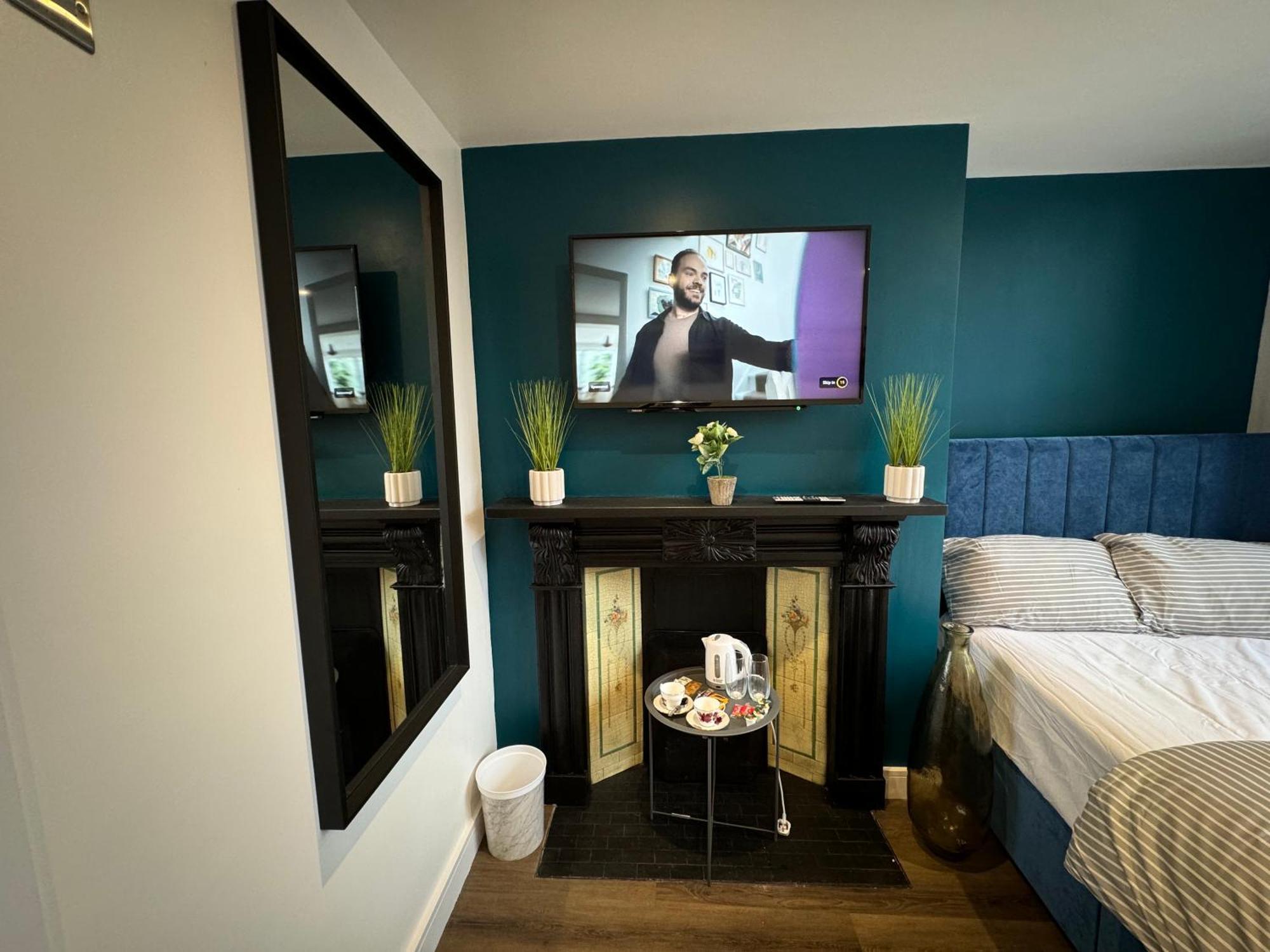 Southgate Luxury Apartments Elland Kültér fotó