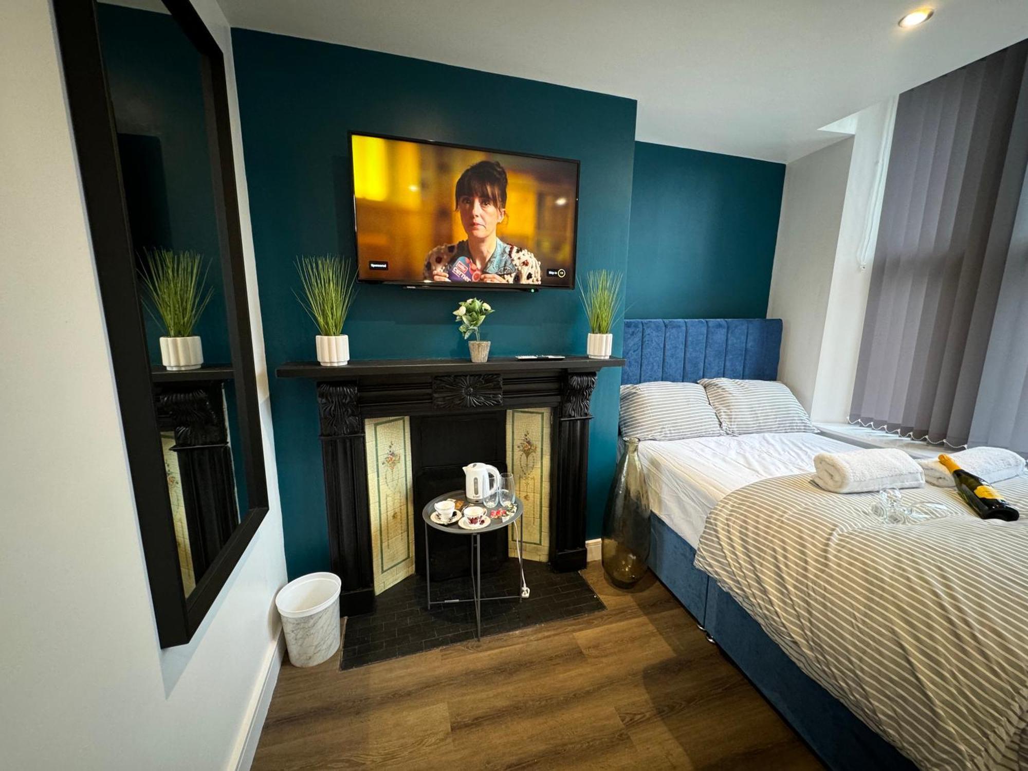 Southgate Luxury Apartments Elland Kültér fotó