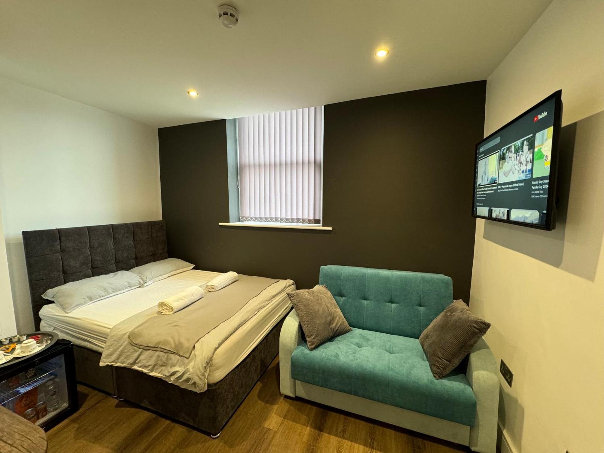 Southgate Luxury Apartments Elland Kültér fotó