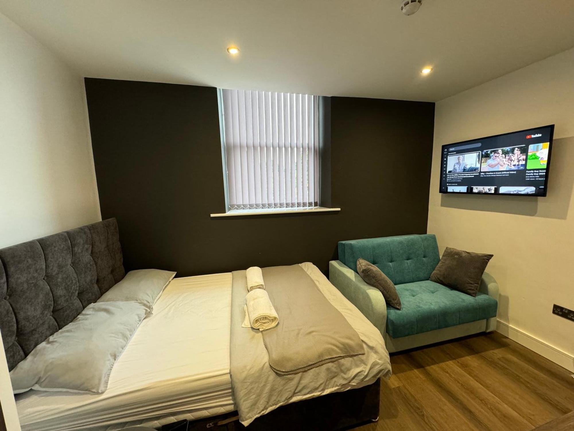 Southgate Luxury Apartments Elland Kültér fotó