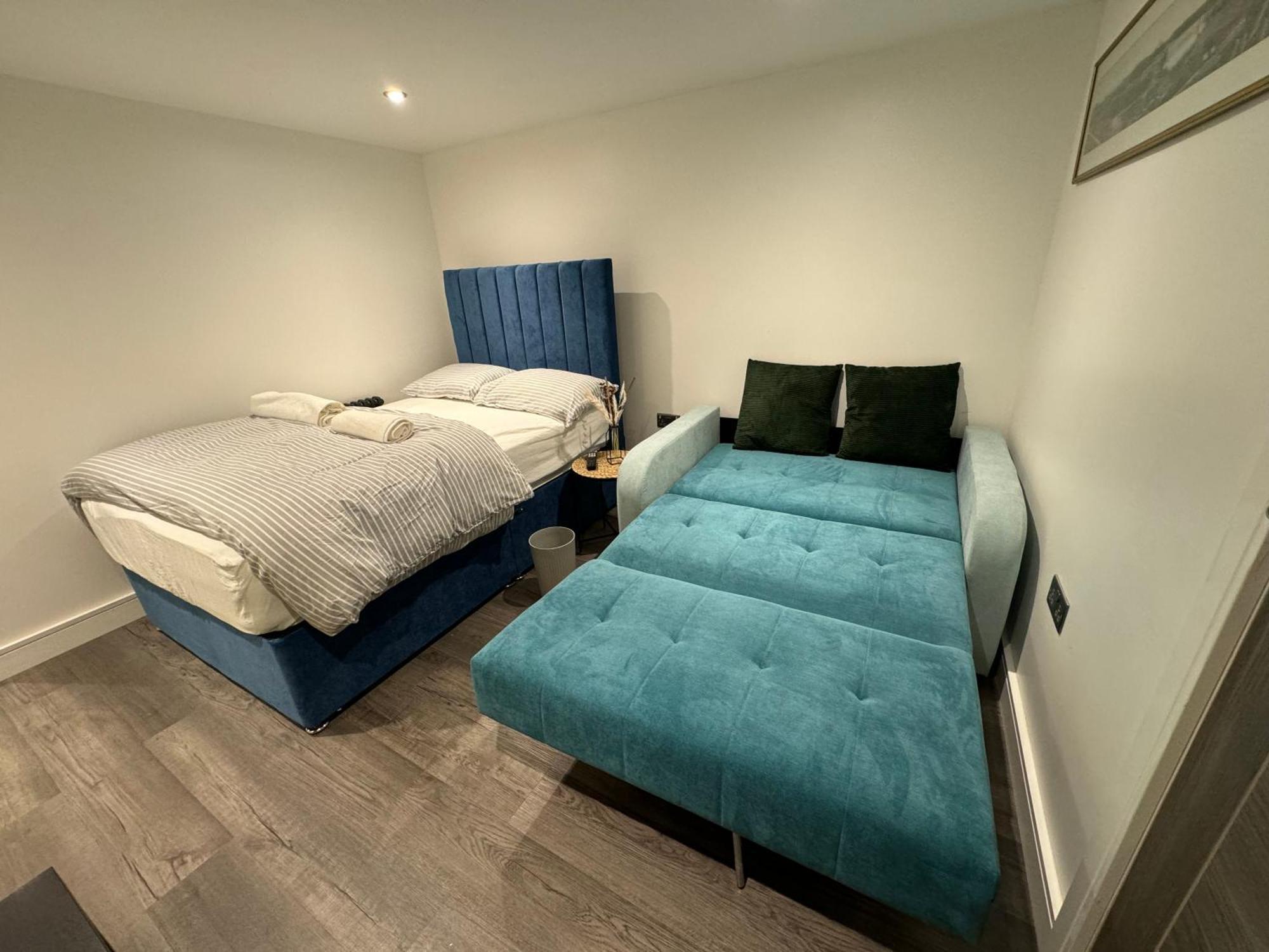 Southgate Luxury Apartments Elland Kültér fotó