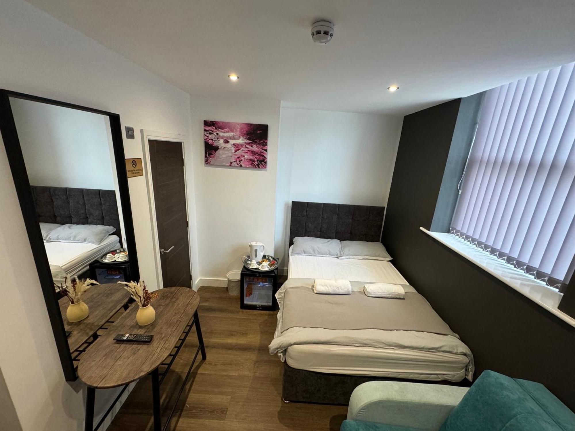 Southgate Luxury Apartments Elland Kültér fotó